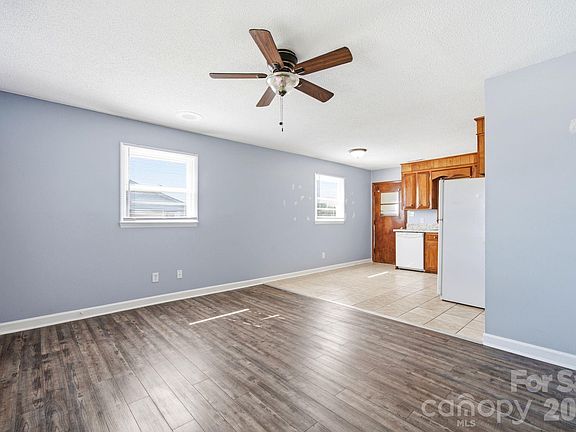 4th image of 7537 Old Plank Rd