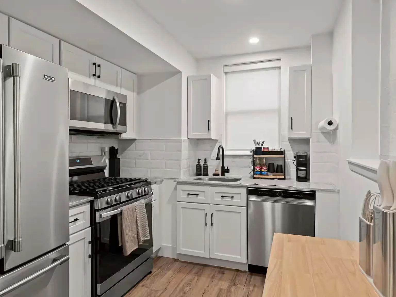 2 bed, 1200 sqft, $1,800 — Photo 2