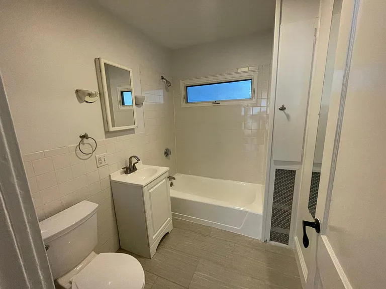 18 Laurel Ter #1 — Photo 10