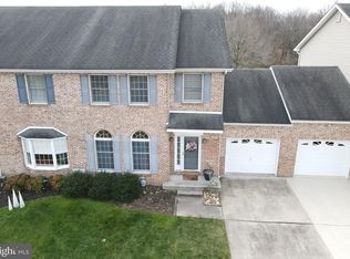 35 Marble House Dr, Bear, DE 19701