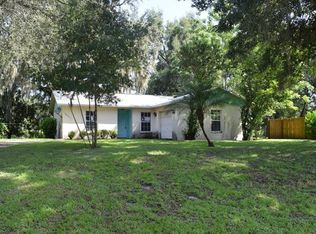 9624 Theresa Dr, Thonotosassa, FL 33592