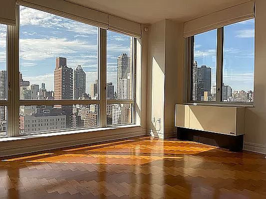 1st image of 401 E 60th St #22CX