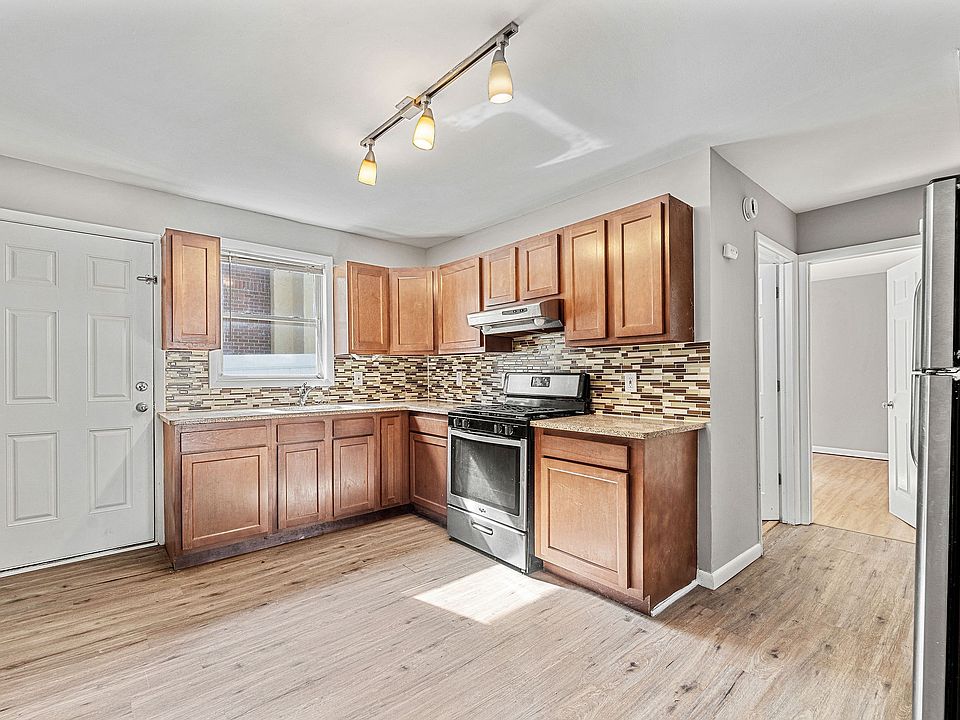 1st image of 415 Hamilton Ave #T