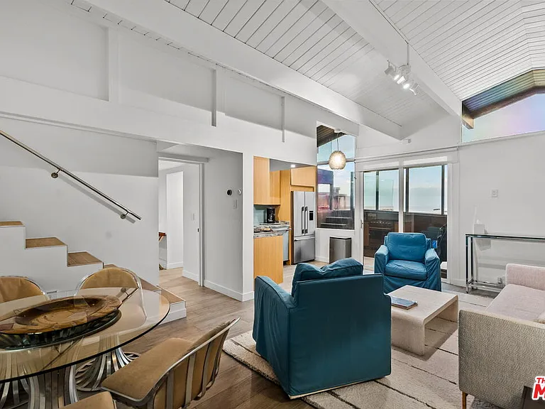 26044 E Pacific Coast Hwy — Photo 36