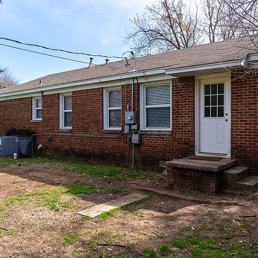 1201 Huntington Way — Photo 38