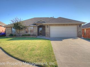 2936 Coach Ct, Norman, OK 73071