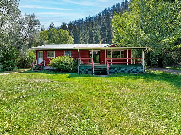 3rd image of 7140 Trout Creek Rd