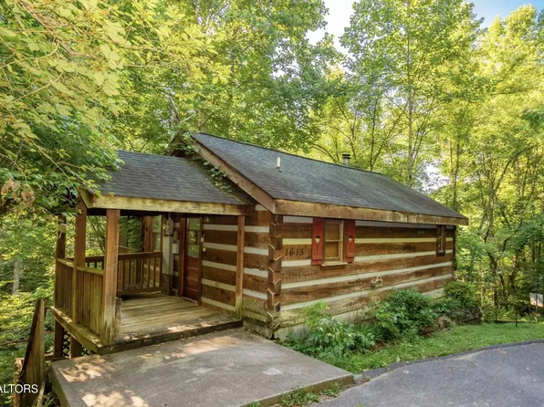 1615 Fantasy Way, Sevierville, TN 37876