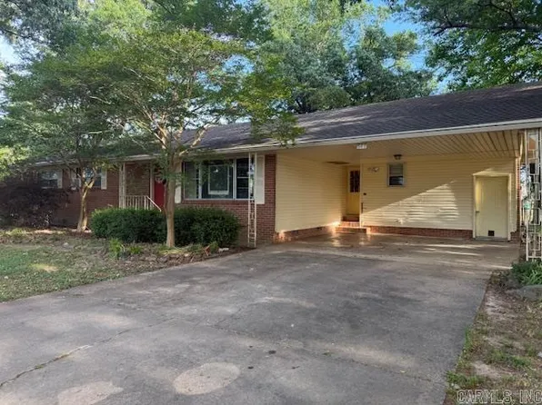 611 W Main St, Gillett, AR 72055