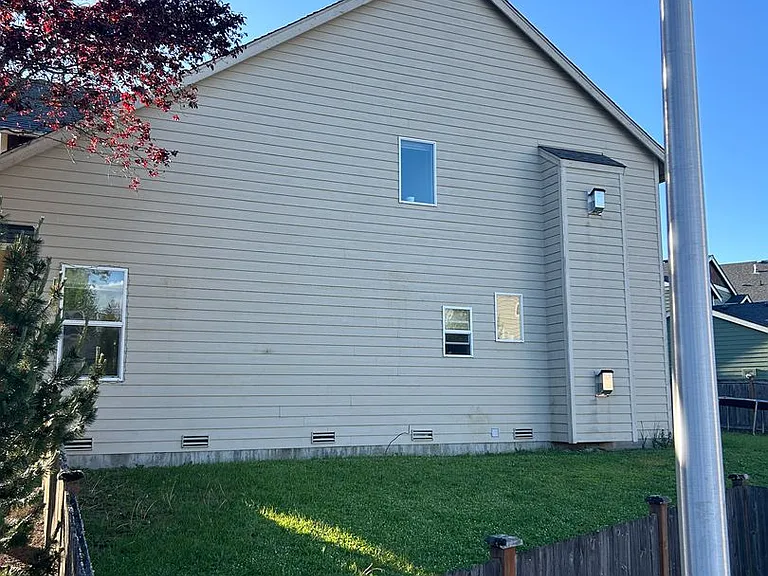 4326 NE 2nd Ln — Photo 33