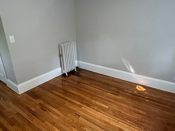 3rd image of 189 Fairmount Ave #2