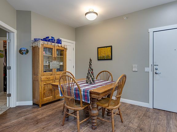 4th image of 3010 Yarmouth Greenway Dr APT 206