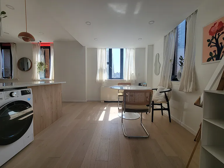 176 W 86th St #7A — Photo 4