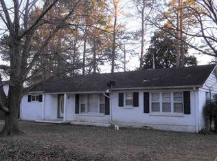 2818 Ward Dr, Humboldt, TN 38343