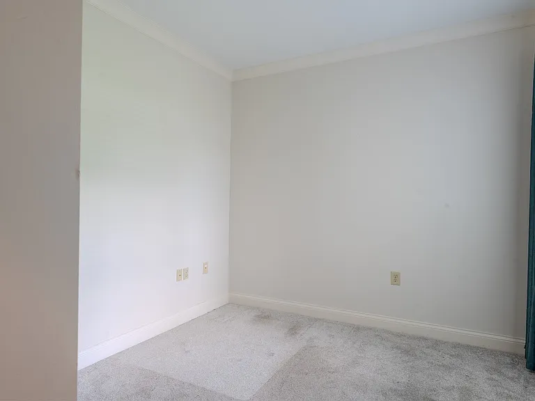 8196 Course View Dr — Photo 15
