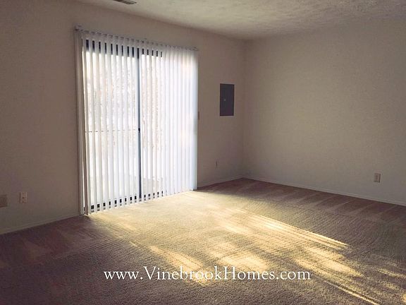 3rd image of 2430 Cross Village Dr
