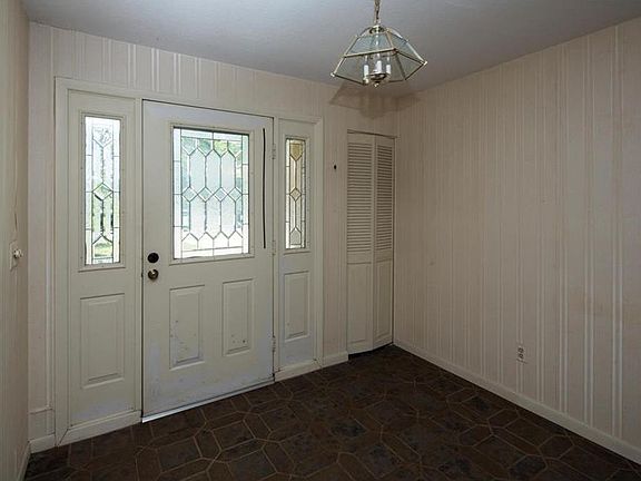 3rd image of 12625 76th Ave