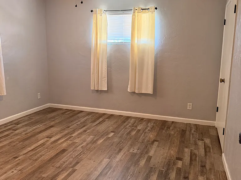 1719 Tomah Ave — Photo 12