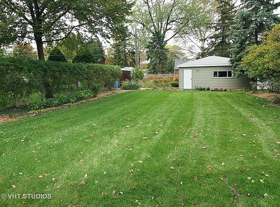 2nd image of 1235 Forest Ave