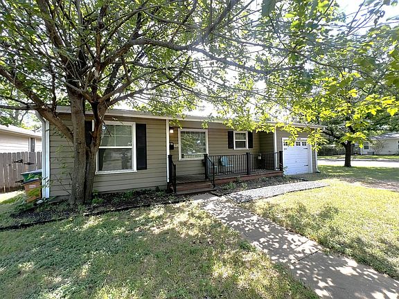 2nd image of 1311 Aggie Ln #A