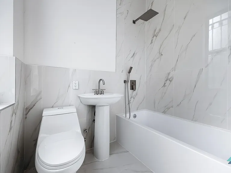 441 Wilson Ave #1 — Photo 5
