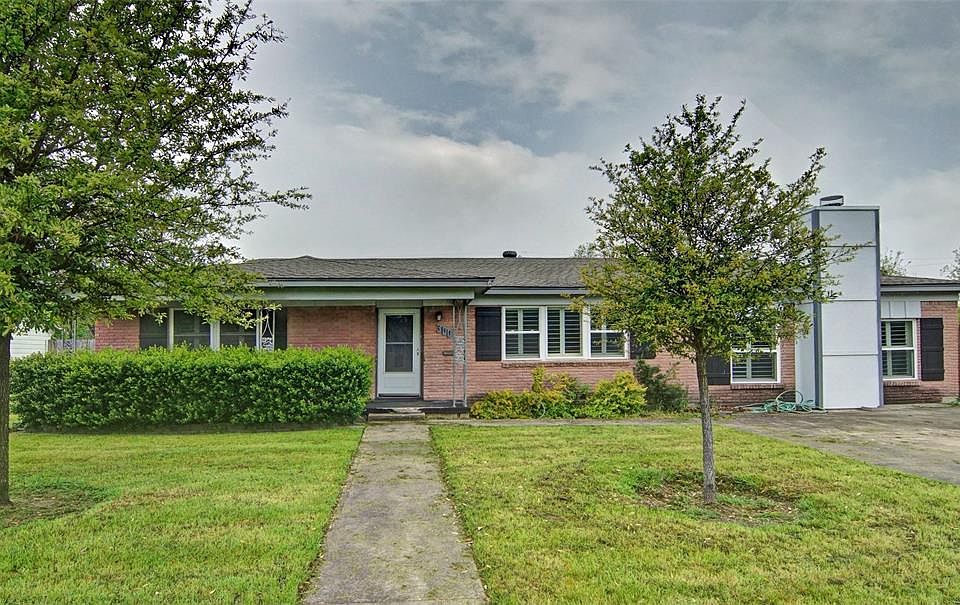 1st image of 300 Mirike Dr
