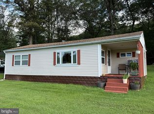 1121 Nemeth Rd, Coopersburg, PA 18036