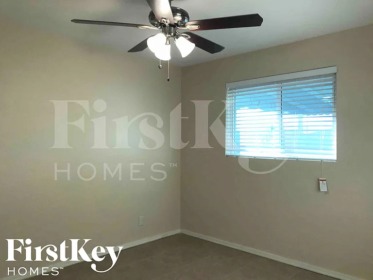 3625 W San Juan Ave — Photo 15