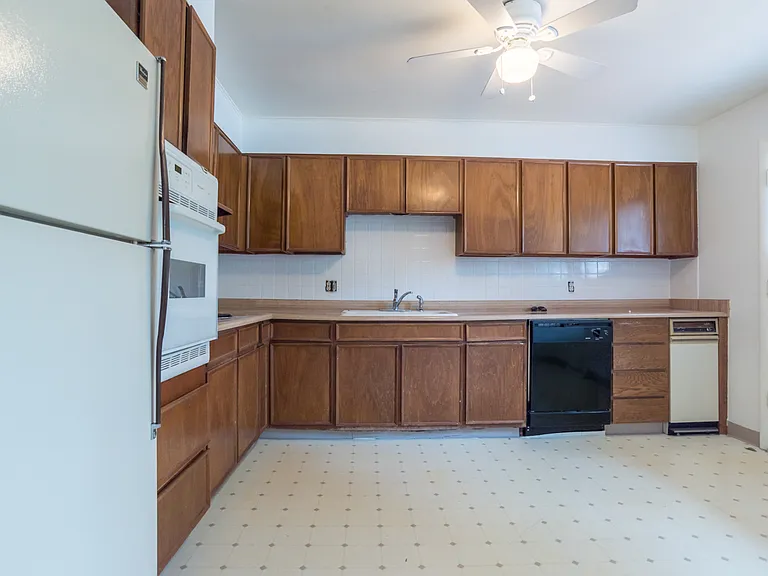 8451 E Briarwood Blvd — Photo 4