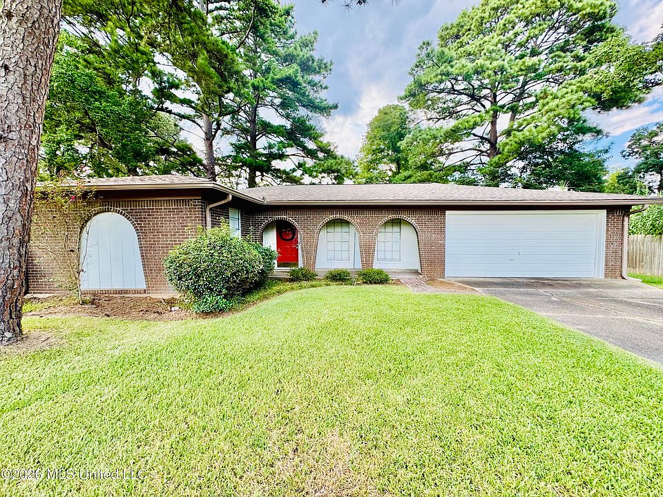 1st image of 2558 Upper Dr
