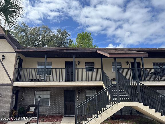 2nd image of 3001 Sir Hamilton Cir #8