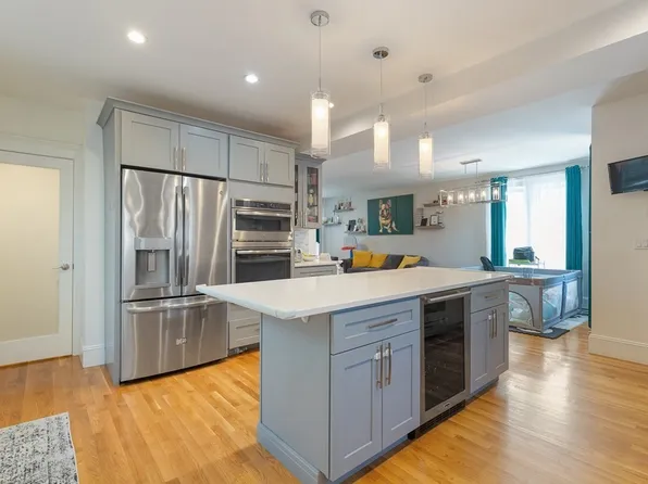 89 Blue Hills Pkwy, Milton, MA 02186