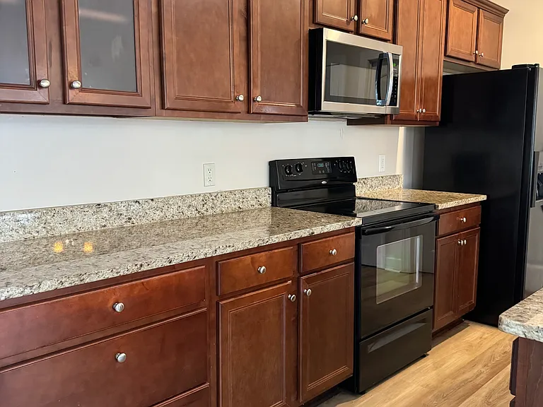 1100 Paddock Park Cir — Photo 5