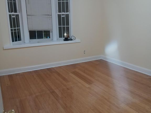 5th image of 895 Irvine St Floor 2