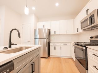 121 Sylvania Ave APT 101, Charlotte, NC 28206