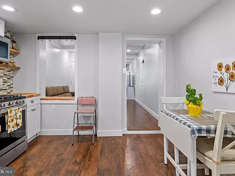 2846 Almond St — Photo 10
