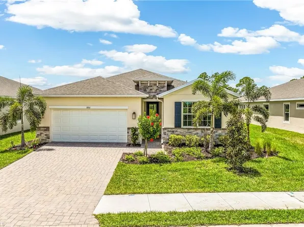 18161 LAGOON REACH LN, NORTH FORT MYERS, FL 33917