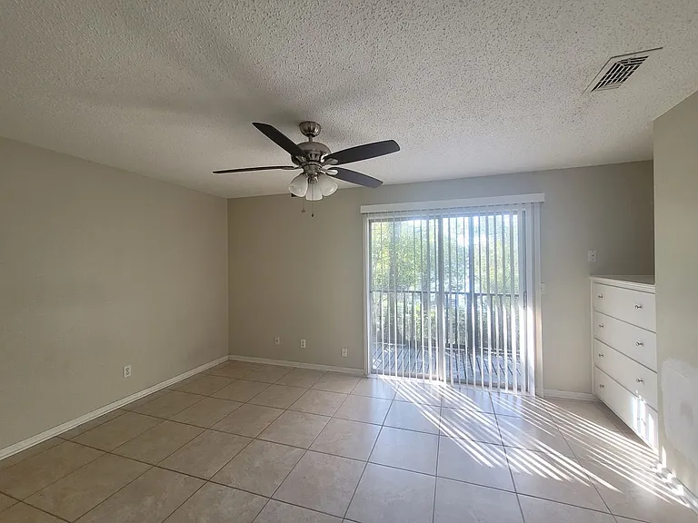 6567 Park Ave — Photo 9