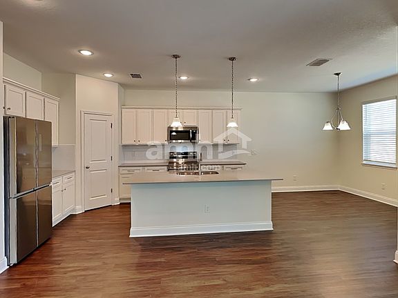 4th image of 6181 Little Bluff Cir