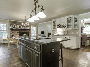 3012 Owenwood Dr, Fort Worth, TX 76109