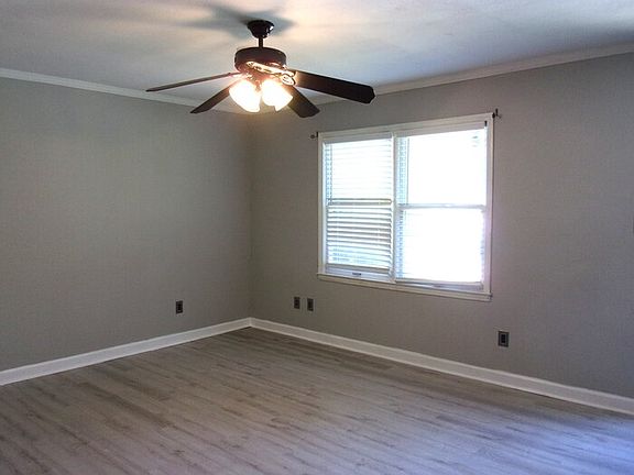 3rd image of 589 Cedarvilla Dr #589