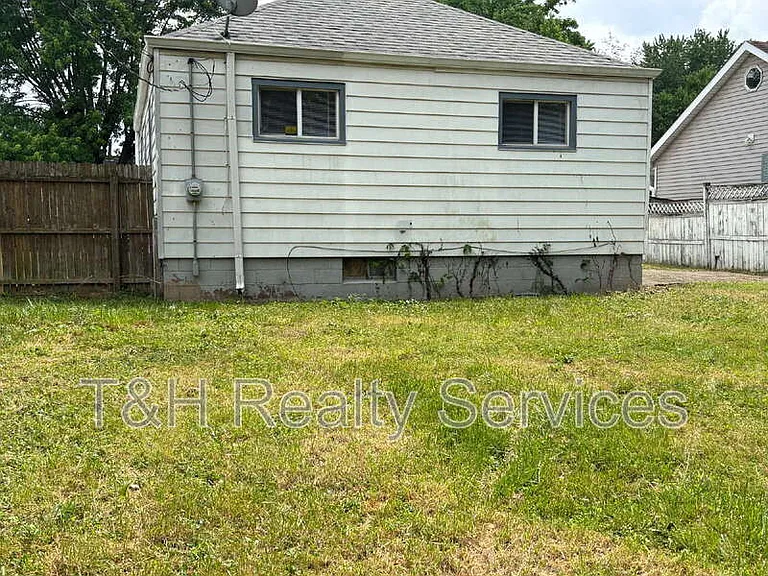 5242 E 20th Pl — Photo 17