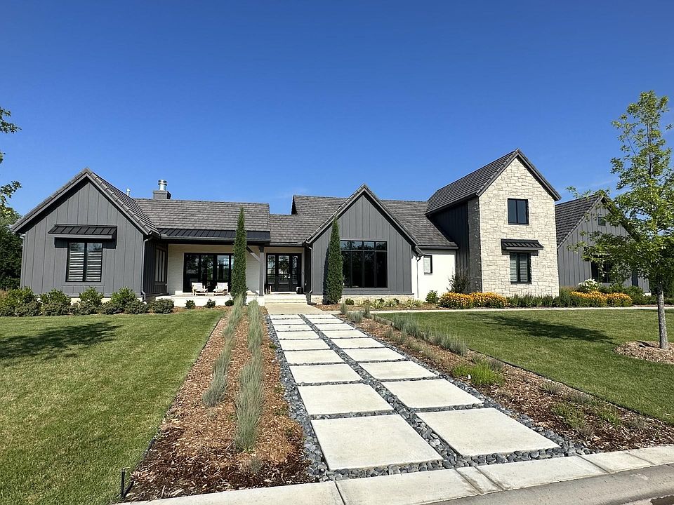 2nd image of 15631 E Rockhill Ct