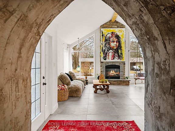 4th image of 33 Rutherford Cres
