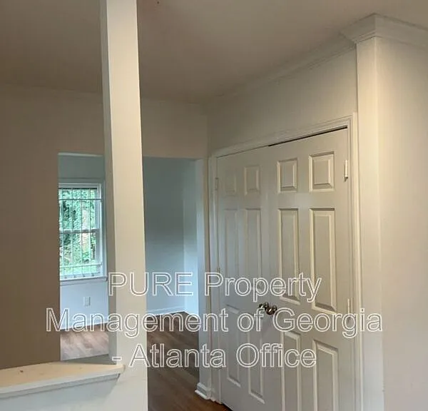 1809 Ellington St — Photo 6