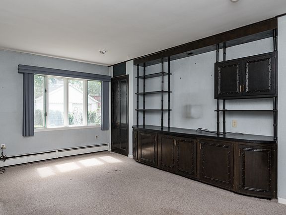 5th image of 663 Gibson Ave
