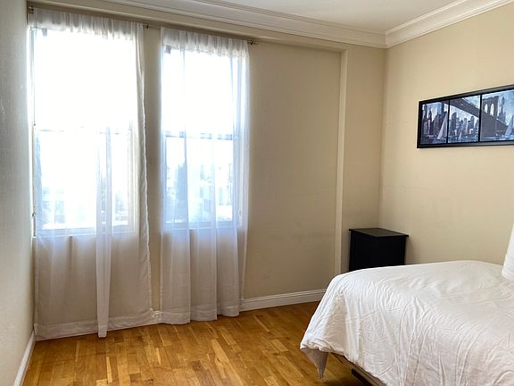5th image of 436 High St APT 405