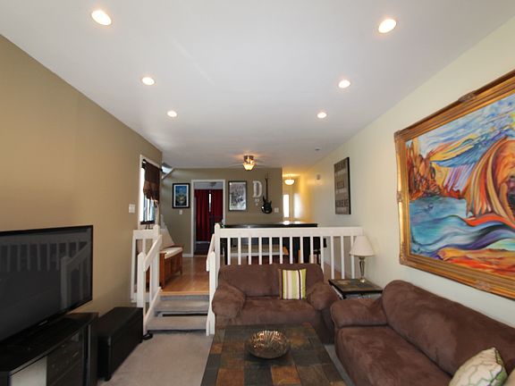 5th image of 1724 E Ocean View Ave APT D