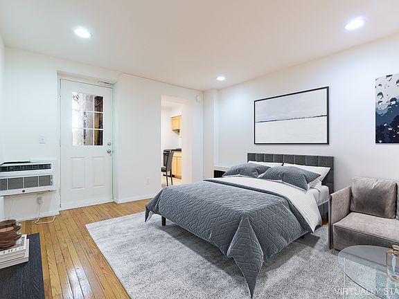 3rd image of 205 2nd Ave APT 1c