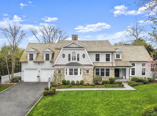 3 Meadowbank Rd, Old Greenwich, CT 06870
